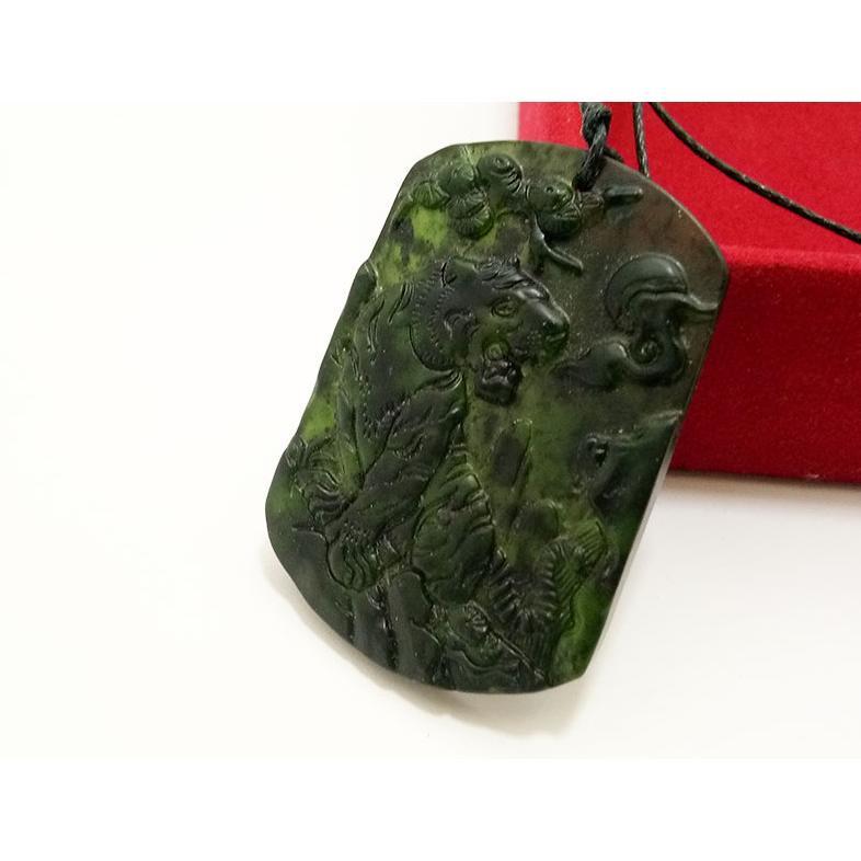 VeE Tali Kalung Liontin Terapi Kesehatan Giok  Hitam Bergambar Shio Macan - Harimau