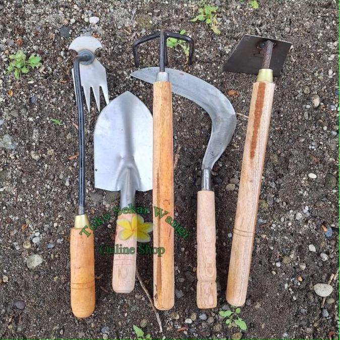 Paket Berkebun isi 5 Pcs Cangkul Garuk Sekop Sabit dan Pencabut Rumput - Paket 5 Pcs (TERBAIK) (TERB