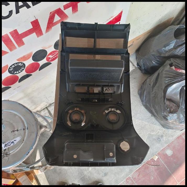 TERBARU PANEL TAPE AVANZA XENIA YANG BELUM LUBANG JAM 2006 KE BAWWH ORI 