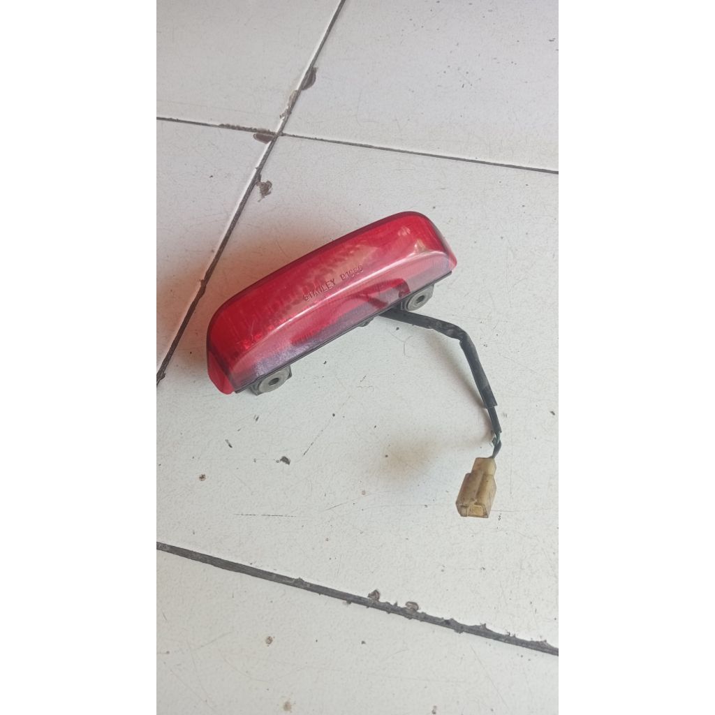 lampu behel belakang lampu stop behel belakang original motor yamaha f1 zr F1 ZR