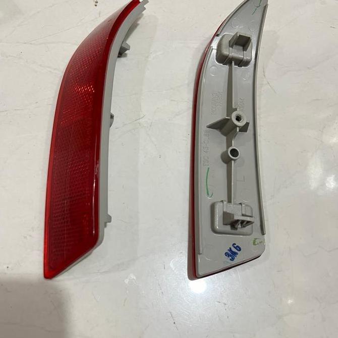 MATA KUCING/REFLEKTOR BEMPER BELAKANG ALL NEW AVANZA XENIA 2012-2024 ORIGINAL
