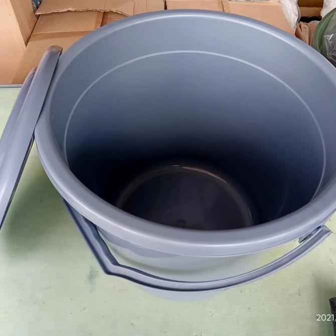 Istimewa- Ember Plastik 4 Galon+Tutup/Ember Tutup 4 Galon/Ember Abu-Abu 4 Galon