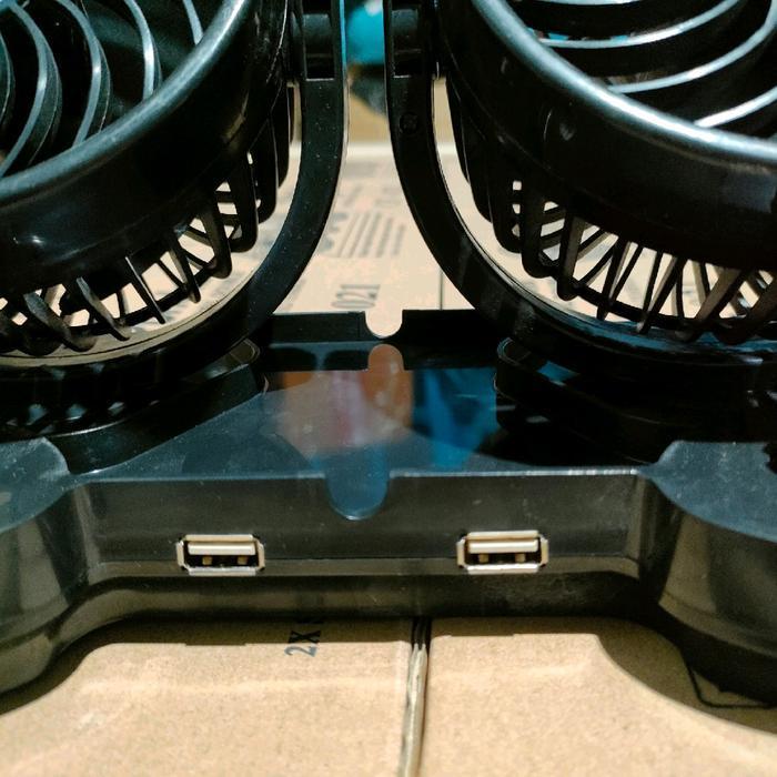 Kipas Angin Mobil Yundai 12/24Volt Dengan Usb Charger Car Original Dan Terpercaya
