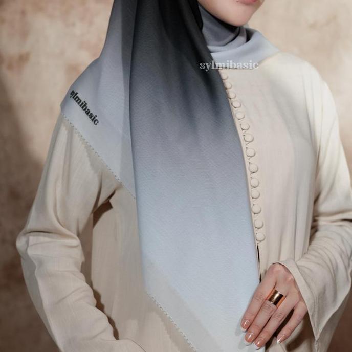 Terpopuler- Aghnia Gradient Scarf By Sylmibasic Official