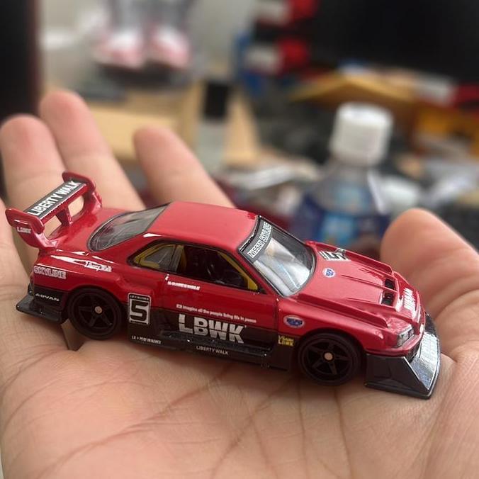 Hot Wheels Premium Chase Nissan R34 Lbwk+Bonus Lbwk Red Pasti Ori