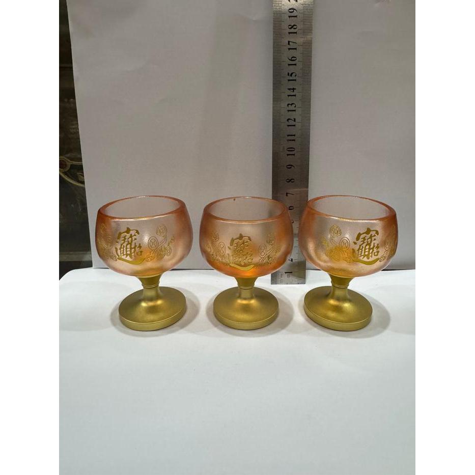 gelas sembahyang - gelas kaki kaca campur kuningan tinggi 7cm diameter 5cm