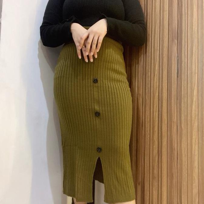 Yurima- Cod- Rok Span Rajut Kancing Button Depan Variasi Dan Belahan Depan Rok Rajut Model Terbaru K