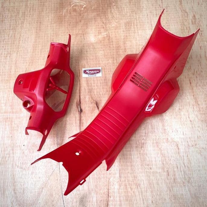 Legshield sayap tengah dan batok belakang honda astrea grand legenda impressa merah