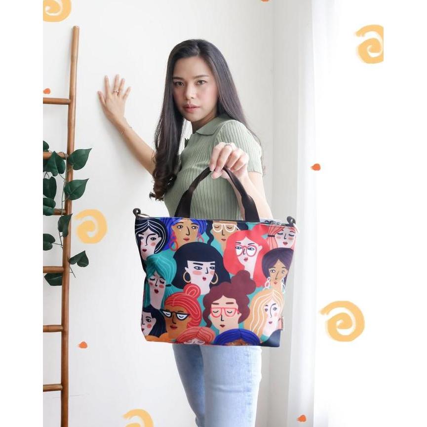 Alyee- Sovlo - Kylie Girl Power Sling Bag - Totebag Wanita Kuliah Cewek Kanvas
