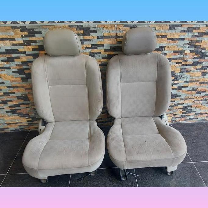 jok AVANZA XENIA copotan thn 2009 depan ( kanan dan kiri )