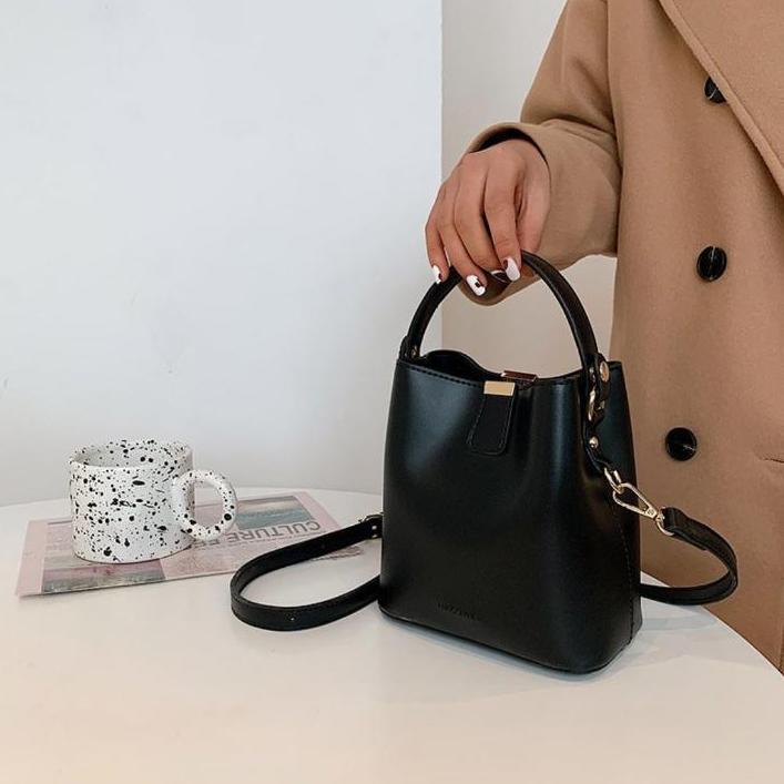 DISKON SWEETSALLY - INDIAN TAS SLING BAG / HANDBAG/ TAS SELEMPANG FASHION WANITA KOREA HITAM KULIT