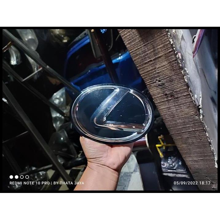 HOT DEAL EMBOS LOGO EMBLEM GRILL LEXUS ORIGINAL 90975-02117 
