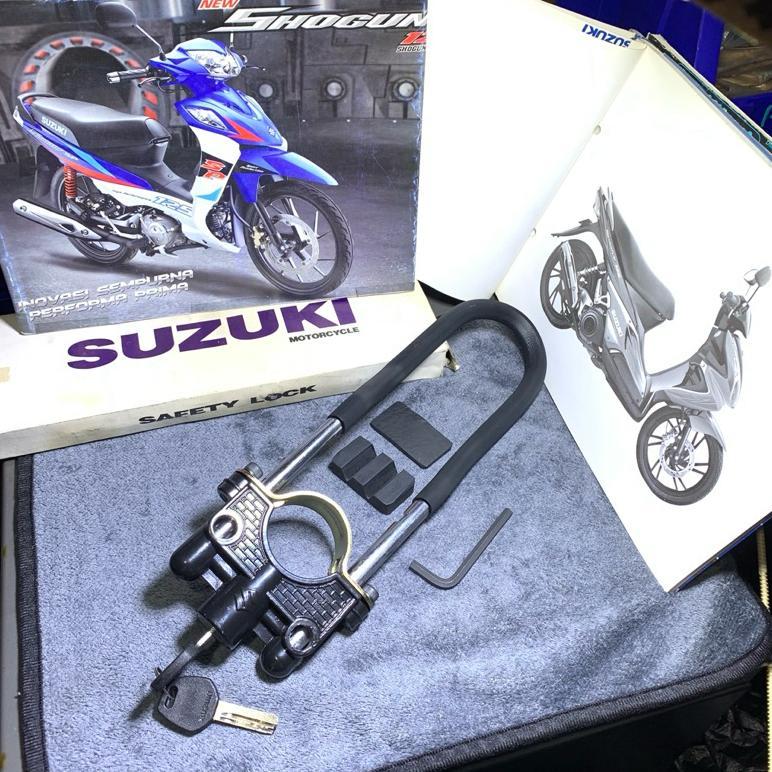 Kunci ganda pengaman motor , gembok roda pengaman motor , kunci ganda garpu motor suzuki dan univers