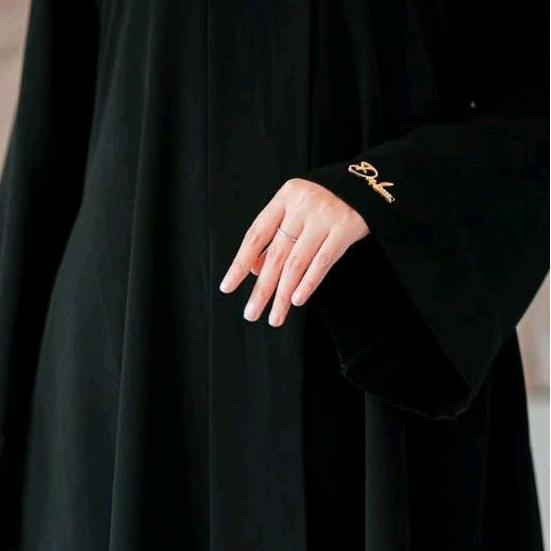 gamis abaya Darby/ Dnl Luxury warna polos bahan jetblack