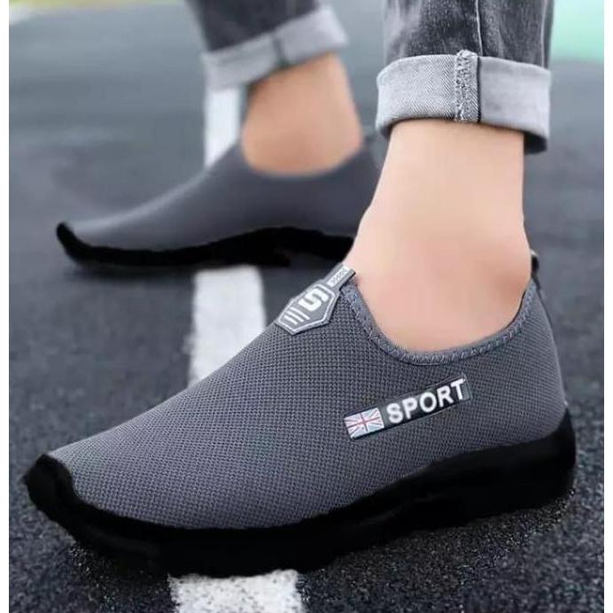 Unik Sepatu Pria Slip On Tanpa Tali Terbaru 2024 Model Simpel Viral
