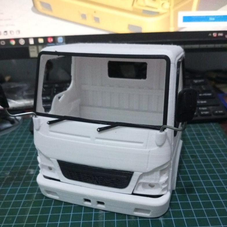 LARISS Kabin Canter Miniatur Rc Truk 3D Print Detail