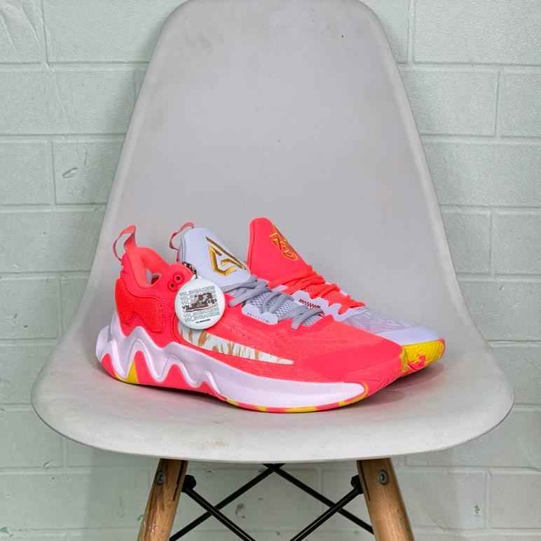 cuci gudang sepatu giannis immortality 2 hot punch mismatched