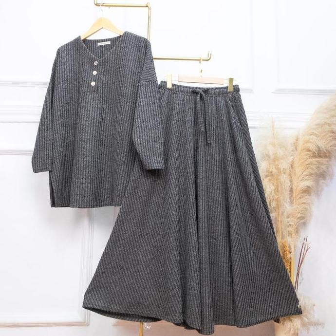 SetRok Rajut Melange Gamila Kancing - JV Hasanah Gamila Rajut Melange Set Rok Adem Jumbo terlaris