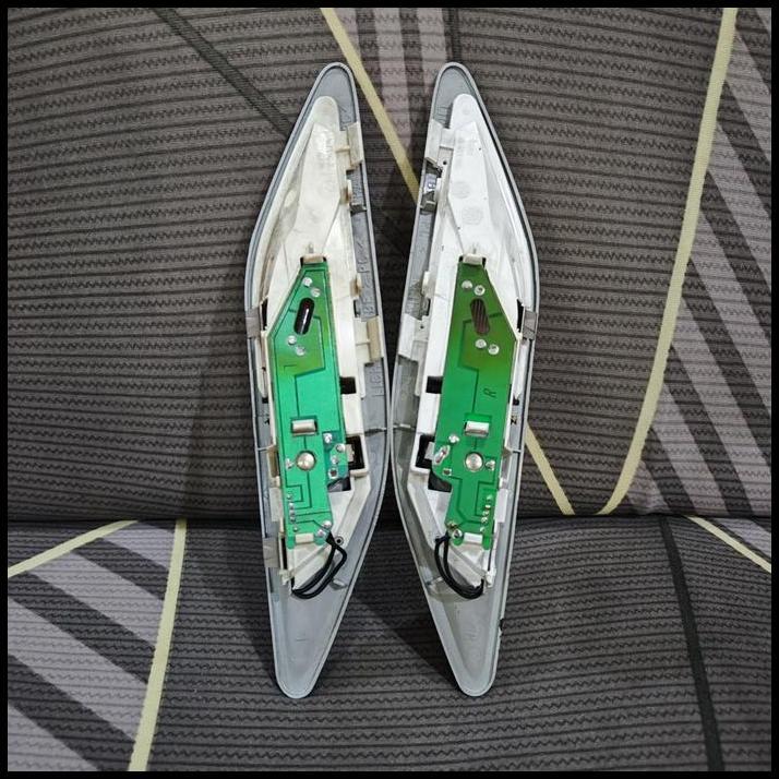 TERMURAH LAMPU PILAR C BMW E39 KIRI