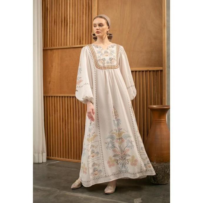 KARIMAKE Wiyaga Dress Color Almond
