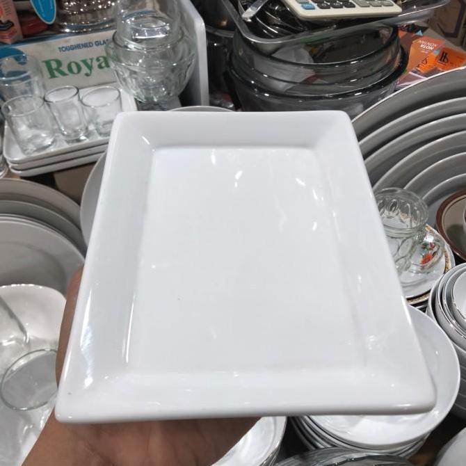 piring saji persegi panjang 17 x 13 cm / piring kotak BLANC PORCELAIN