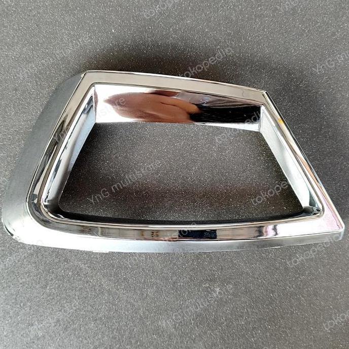Bezel chrome grill depan Ford Fiesta 2009-2011 type Sporty - Chrome