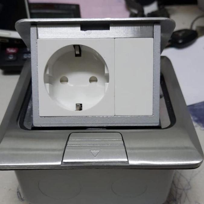 Stop kontak lantai STOP KONTAK + BL D25400 SILVER - BROCO