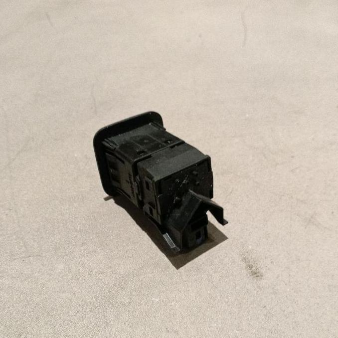 Switch Saklar ON OFF Airbag Reborn Vrz Hilux Original Bekas