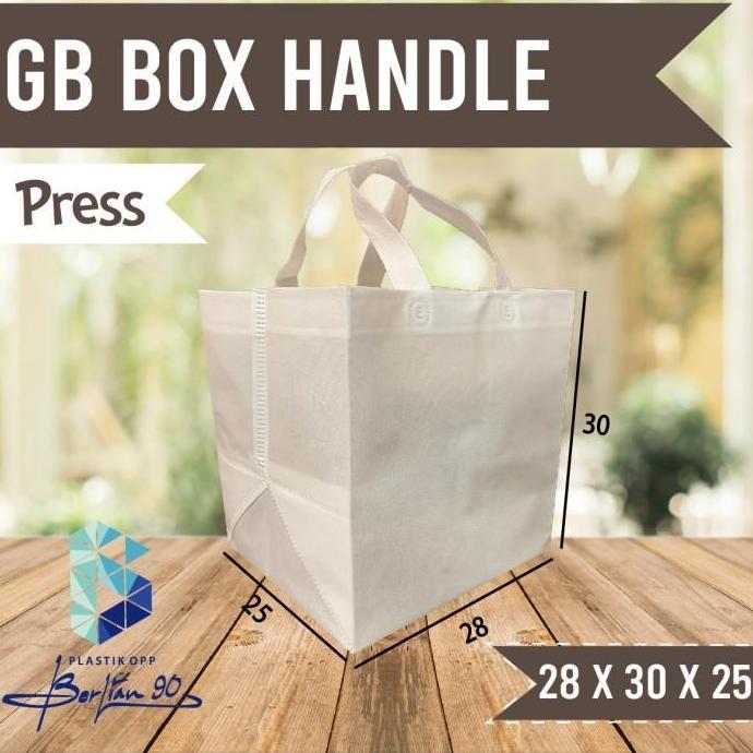 Tas Spunbond Alas Kotak 28 x 30 x 25 Goodie Bag Box Press Tas Kain