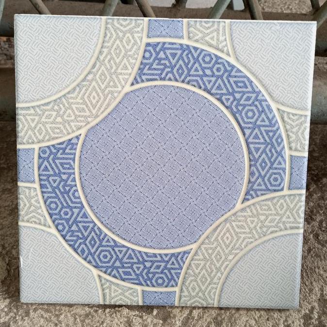 KERAMIK LANTAI KAMAR MANDI-GARASI 20X20 KASAR TIMBUL BIRU- MULIA murah