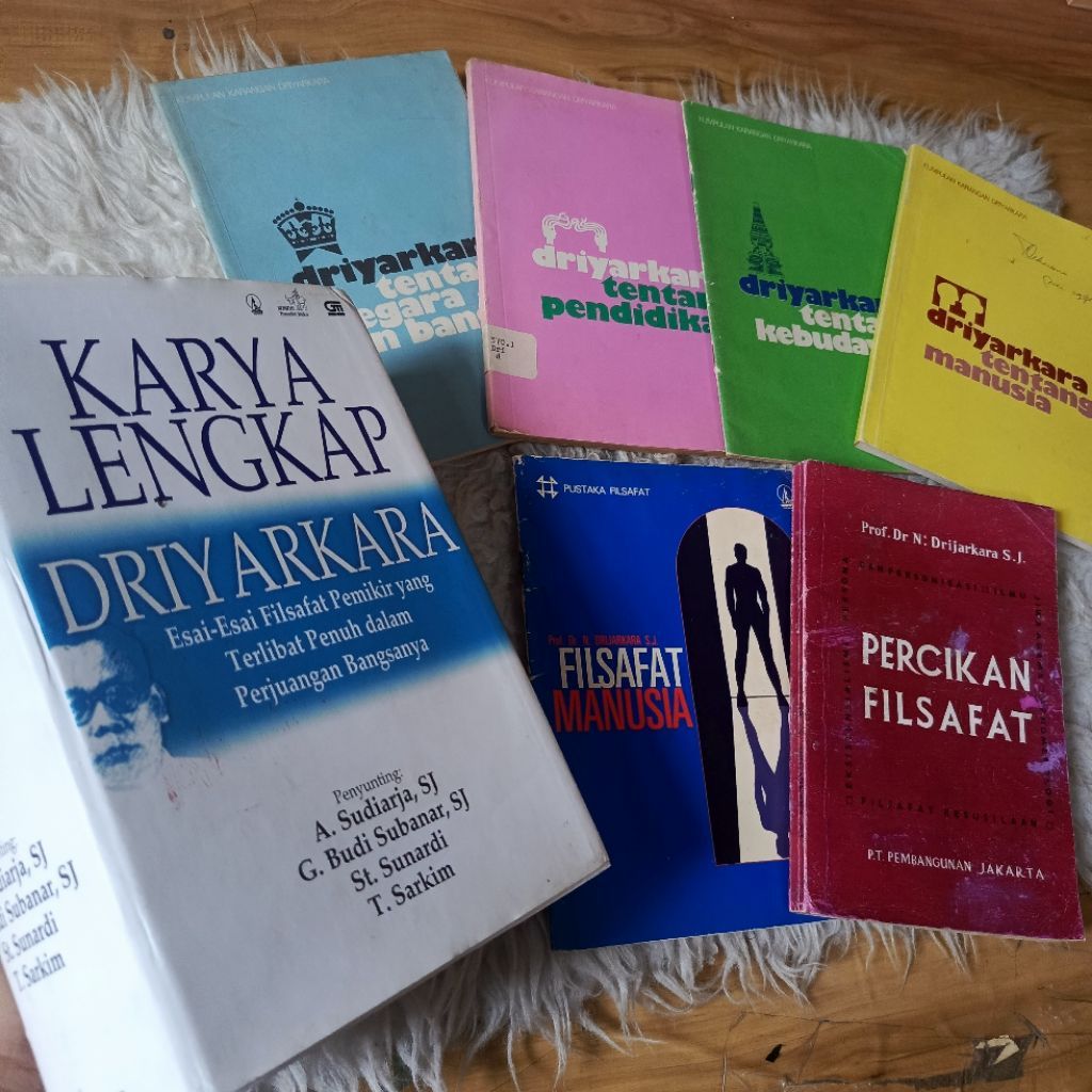 ORI LENGKAP kumpulan karangan driyarkara tentang manusia kebudayaan negara dan bangsa pendidikan per