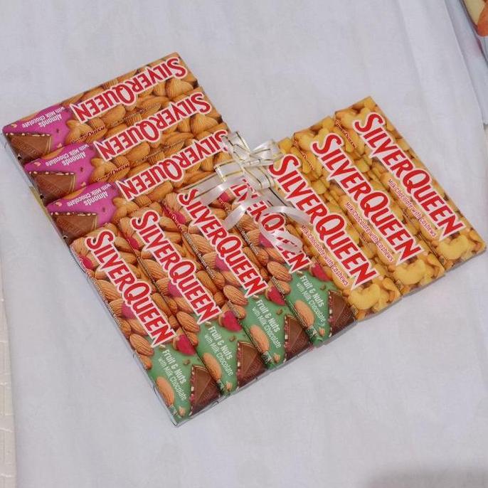 PROMO snack love parcel hampers hadiah coklat love valentine viral - Silverqueen Love Pacar Ultah Wi