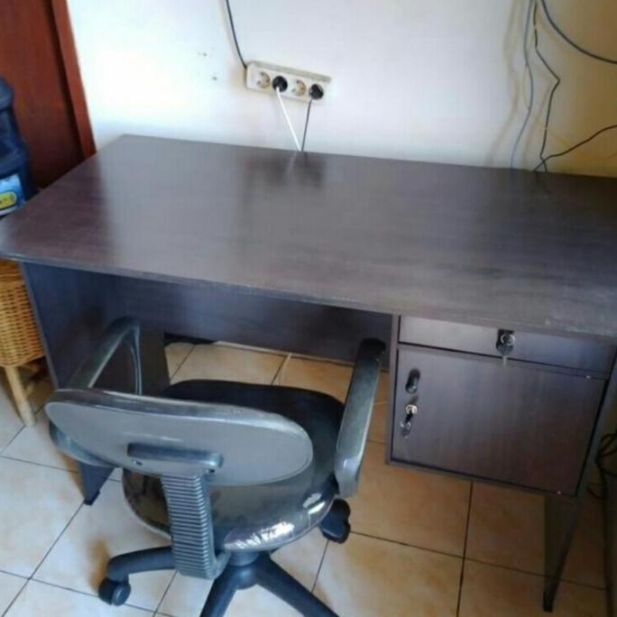 meja kantor meja tulis kerja paket kursi kantor kursi putar hidrolik