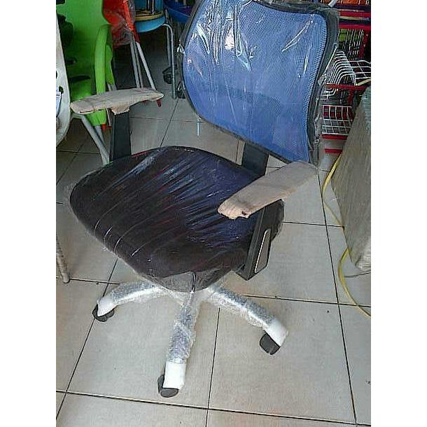 Kursi staff kursi kantor kursi manager kursi indachi kursi direktur