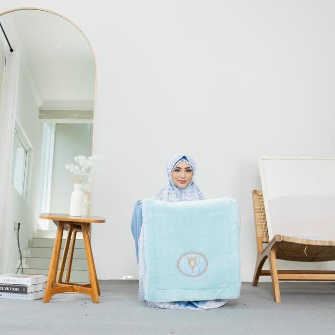 Miliki Sajadah Traveling Custom Nama Alas Anti Slip