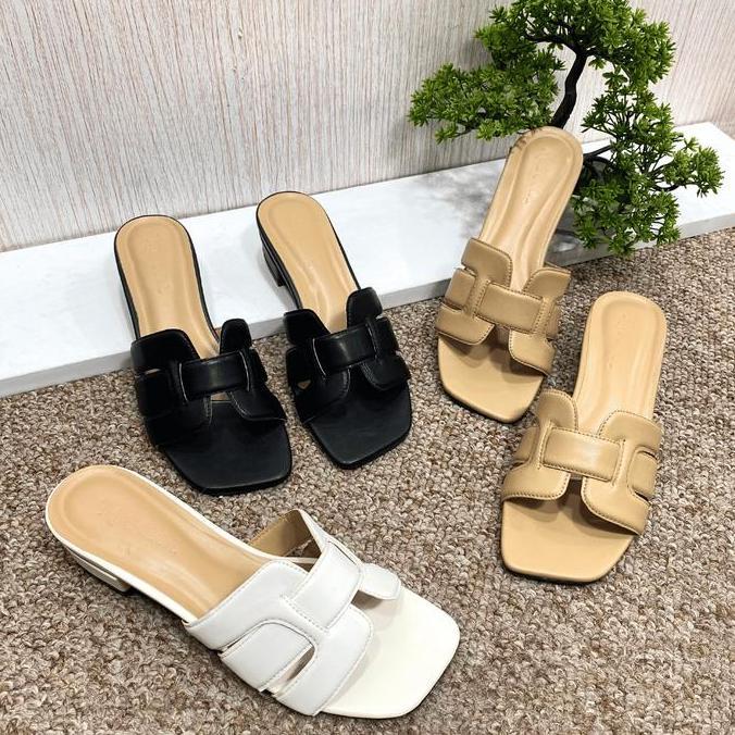 DS326 - Sandal Wanita hak tahu 3cm Tren Terbaru / Sandal Flatshoes Wanita 3cm /Sandal  Wanita tinggi