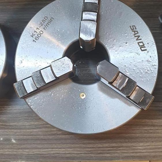 VERCHASE CHUCK BUBUT 10INCHI 3JAW CLOW BUBUT 10IN CATOK KEPALA BUBUT 10INCHI