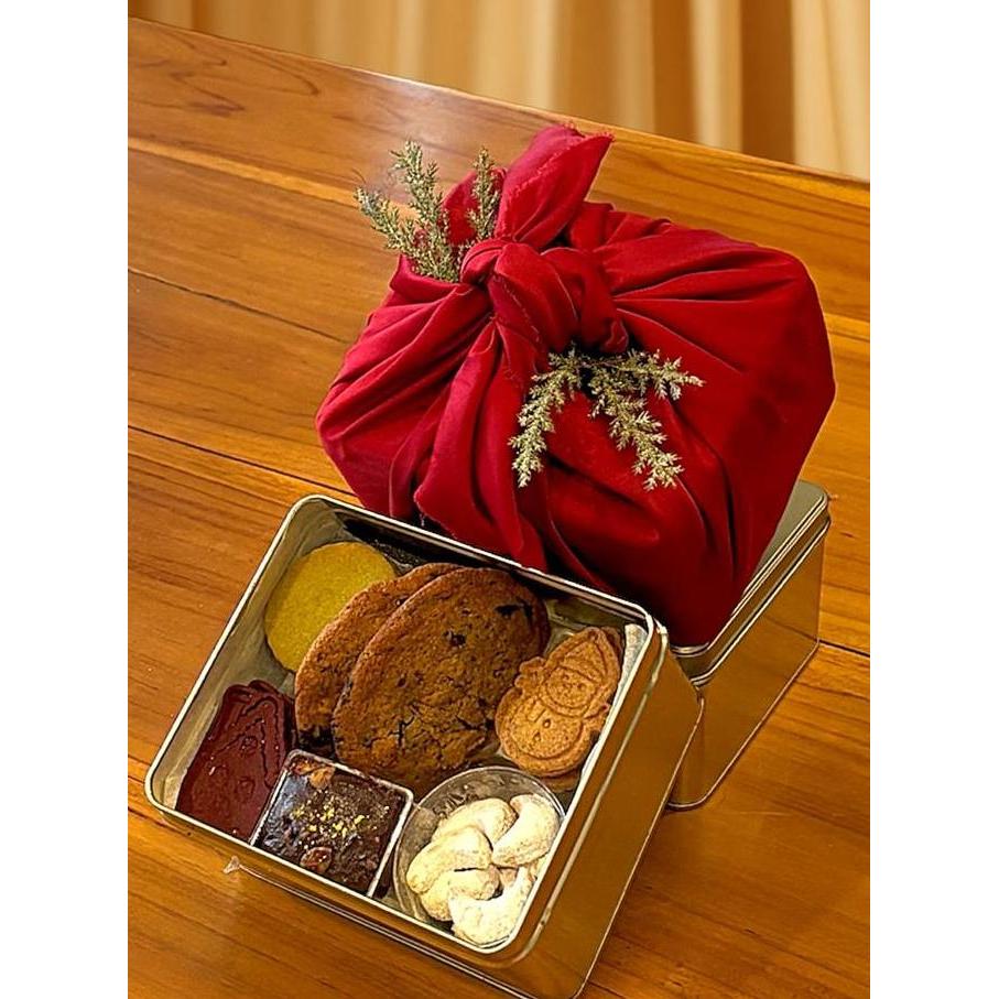 Terlaris Holiday Cookie Box - Hampers Tarterie&Co