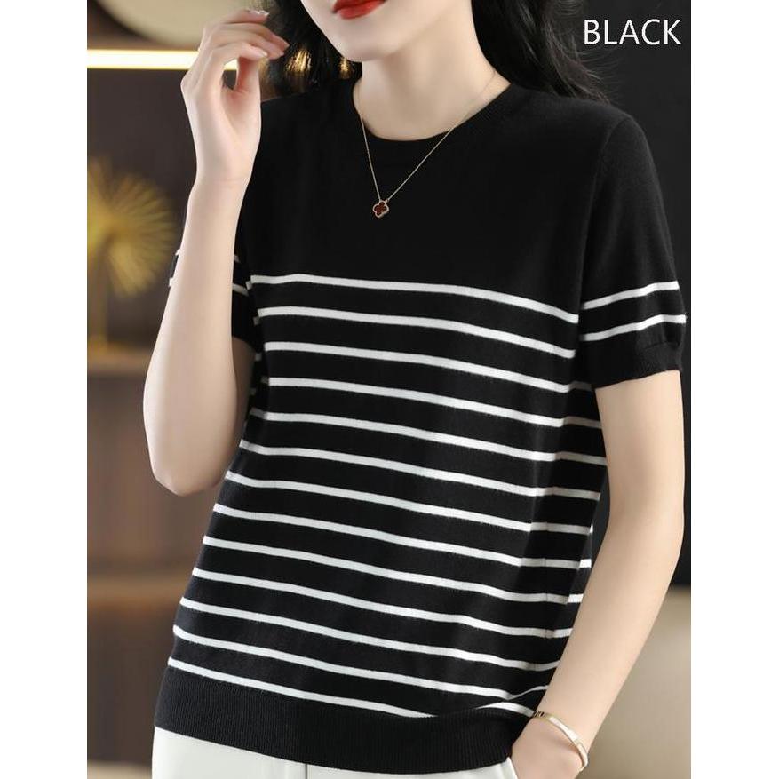 Momi- Sweater Lengan Pendek Stripe Blaster Wanita Knitwear