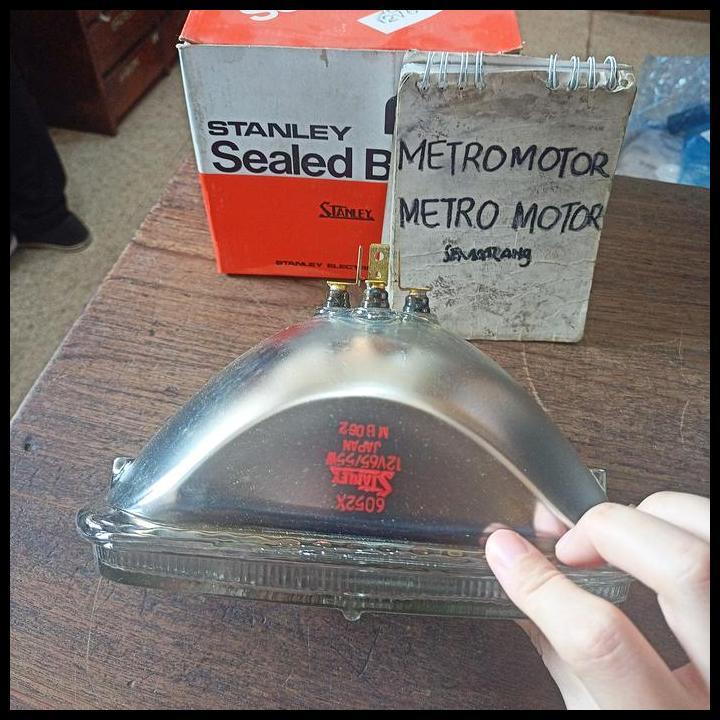 BEST DEAL LAMPU SEALED BEAM 7 INCH 12V 65/55W STANLEY BISA UNTUK L300 DUTRO LAMA