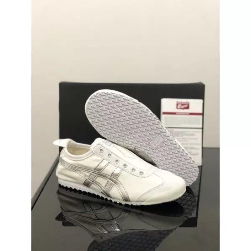 Sepatu Onitsuka Slip On White Silver Free Kaos Kaki
