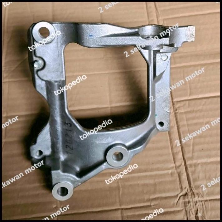 HOT DEAL BRAKET KOMPRESOR AC TOYOTA KIJANG INOVA REBORN DIESEL 2GD 2.400CC VRZ 