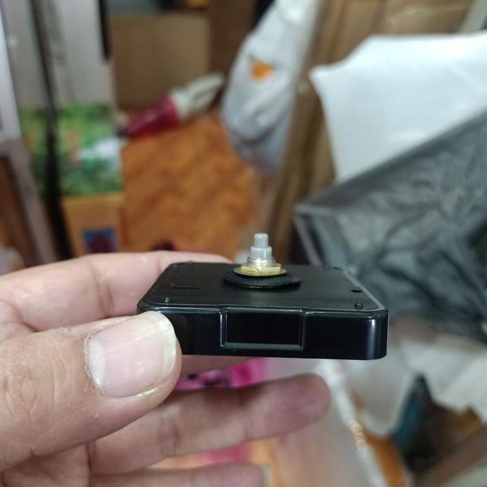 mesin jam dinding diamond Quartz dan sweep super silent