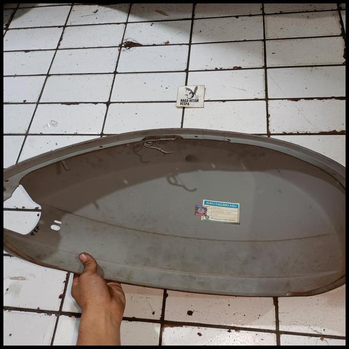TERLARIS TEPONG KIRI VESPA EXCEL EXCLUSIVE SPARTAN ORIGINAL NOS 