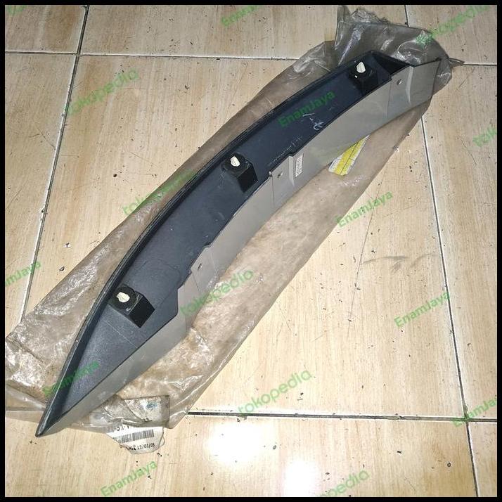 GRATIS ONGKIR FORD GENUINE PARTS SPOILER BELAKANG FORD EVEREST TDI GEN 1 