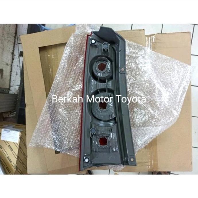 Lampu Belakang Stop Lamp Avanza Xenia Vvti 2007 2008 2009 2010 2011 Original Garansi