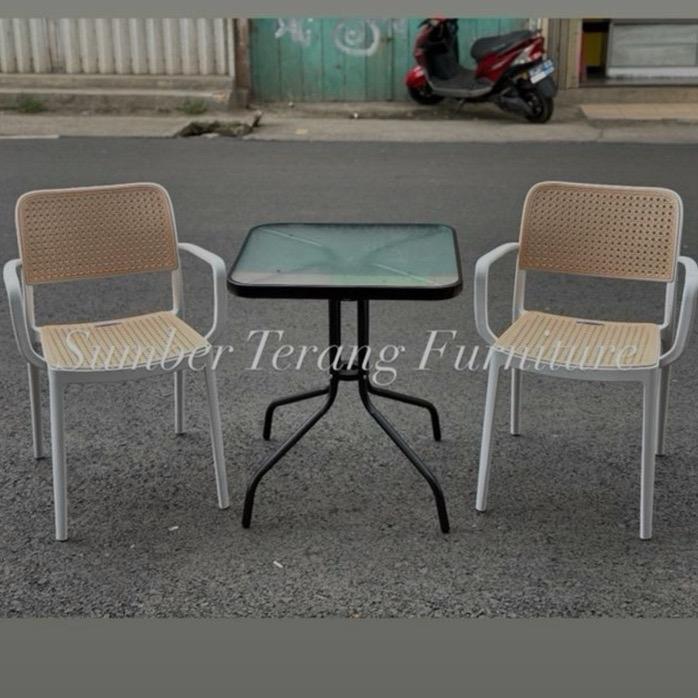 Kursi Santai Plastik Olymplast Monsieur Chair H Kursi Teras Meja Plastik OCTR Meja Tamu Plastik Olym