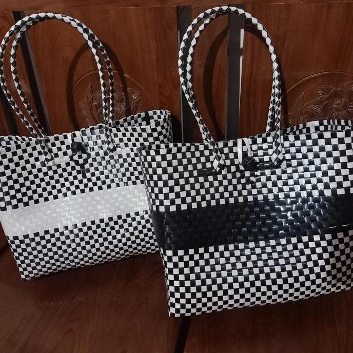 Kasora- Tas Plastik Kaca Cross Size Xl Anyaman Tote Wanita