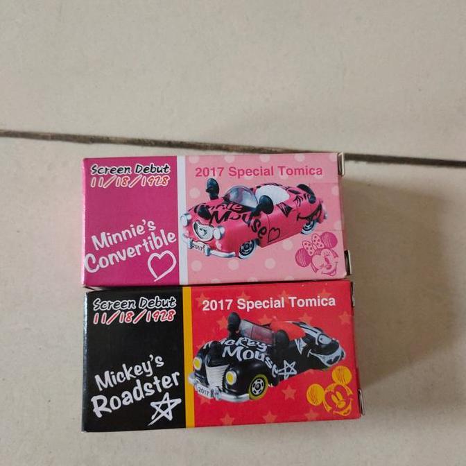 tomica disney resort 2017 special tomica mickey minnie roadster