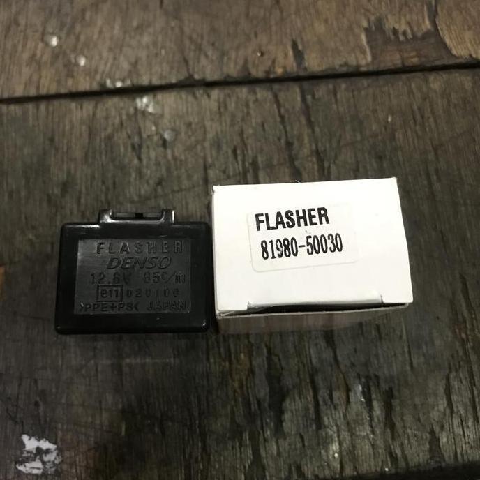 FLASHER SEIN TOYOTA INNOVA/RELAY LAMPU SEIN TOYOTA INNOVA READY